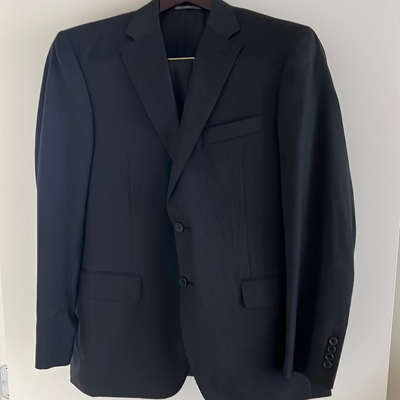 Canali Classic Fit 100% Wool Suit (Made in Italy) CHARCOAL